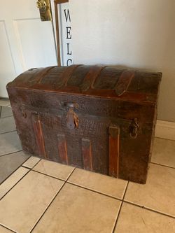 Wood Treasure chest