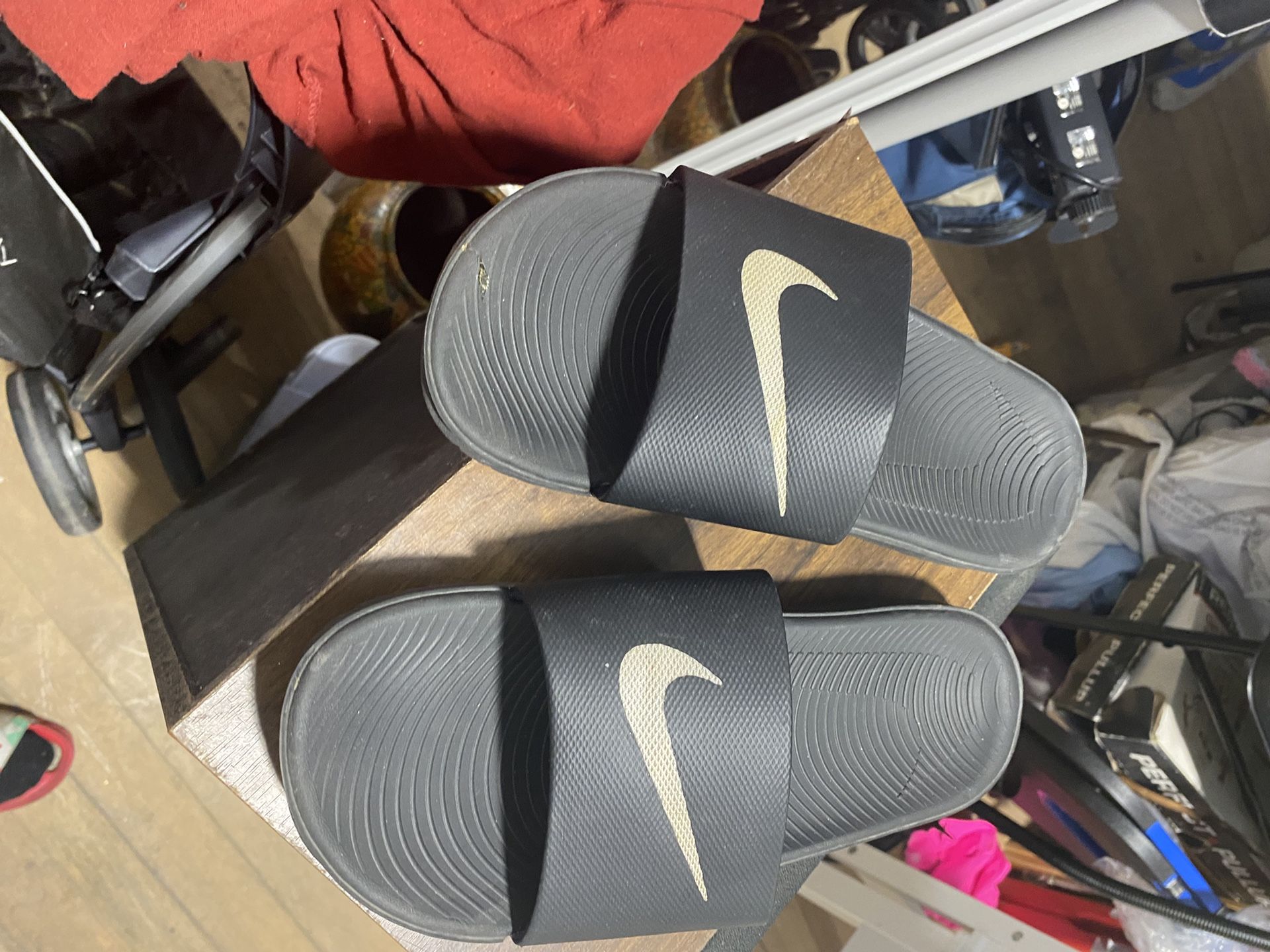 Nike Slides Sz 10 Men’s