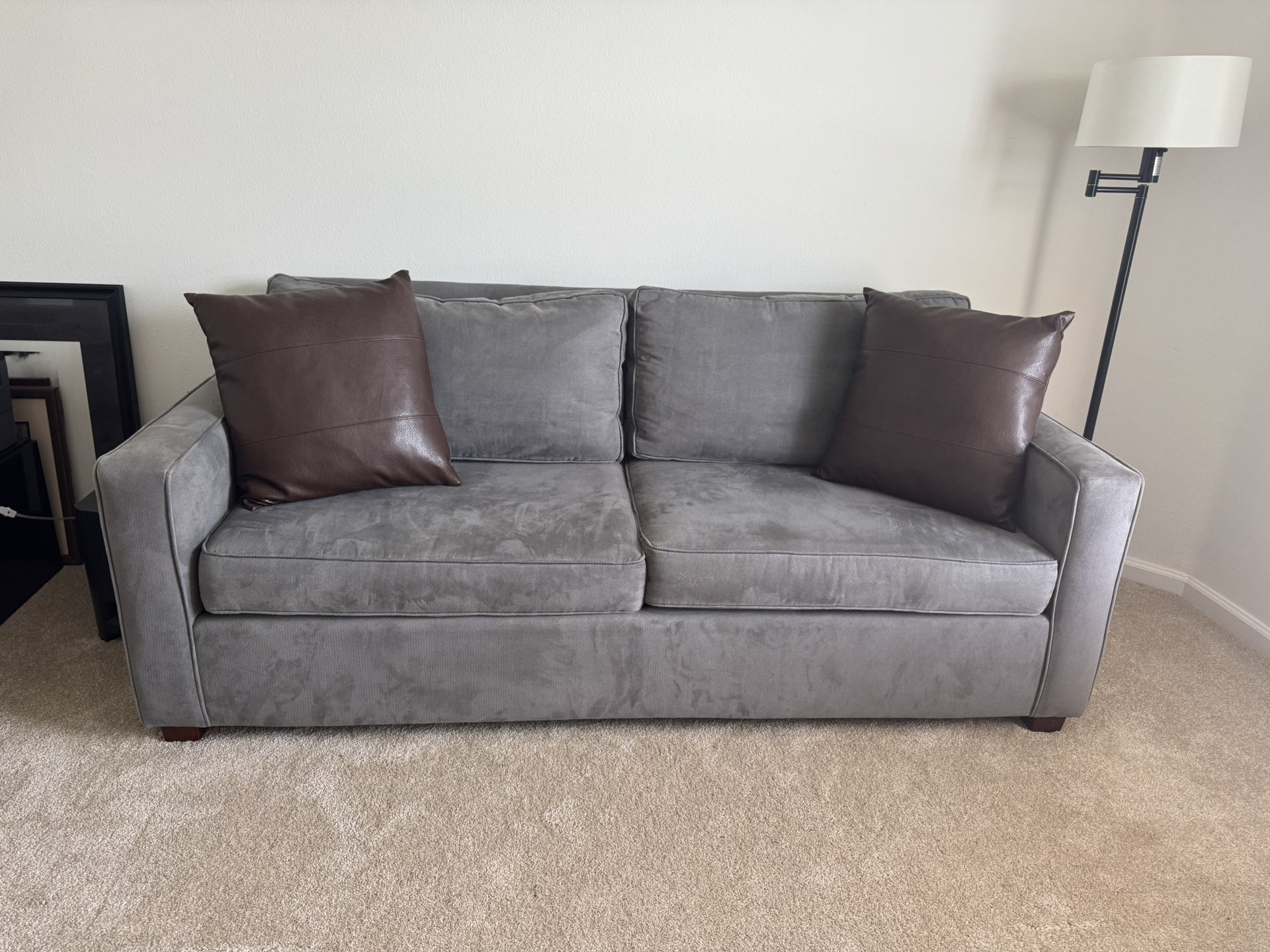 West Elm Sleeper sofa Couch - Reduced