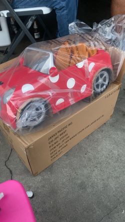 18” Minnie Mouse Car