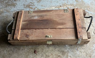 Military Wooden Ammo for Cannon with Explosive Projectiles Crate