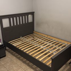 Bed frame “Full” from ikea