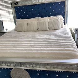 Luxury Bed,bedroom, Designed Bed frame And Footboard 🤩 