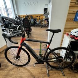 E-bike $2,500  60cm - https://offerup.com/redirect/?o=aHR0cHM6Ly9idWxsc2Jpa2VzdXNhLmNvbS9wcm9kdWN0cy9kZXNlcnQtZmFsY29uLWV2bw==