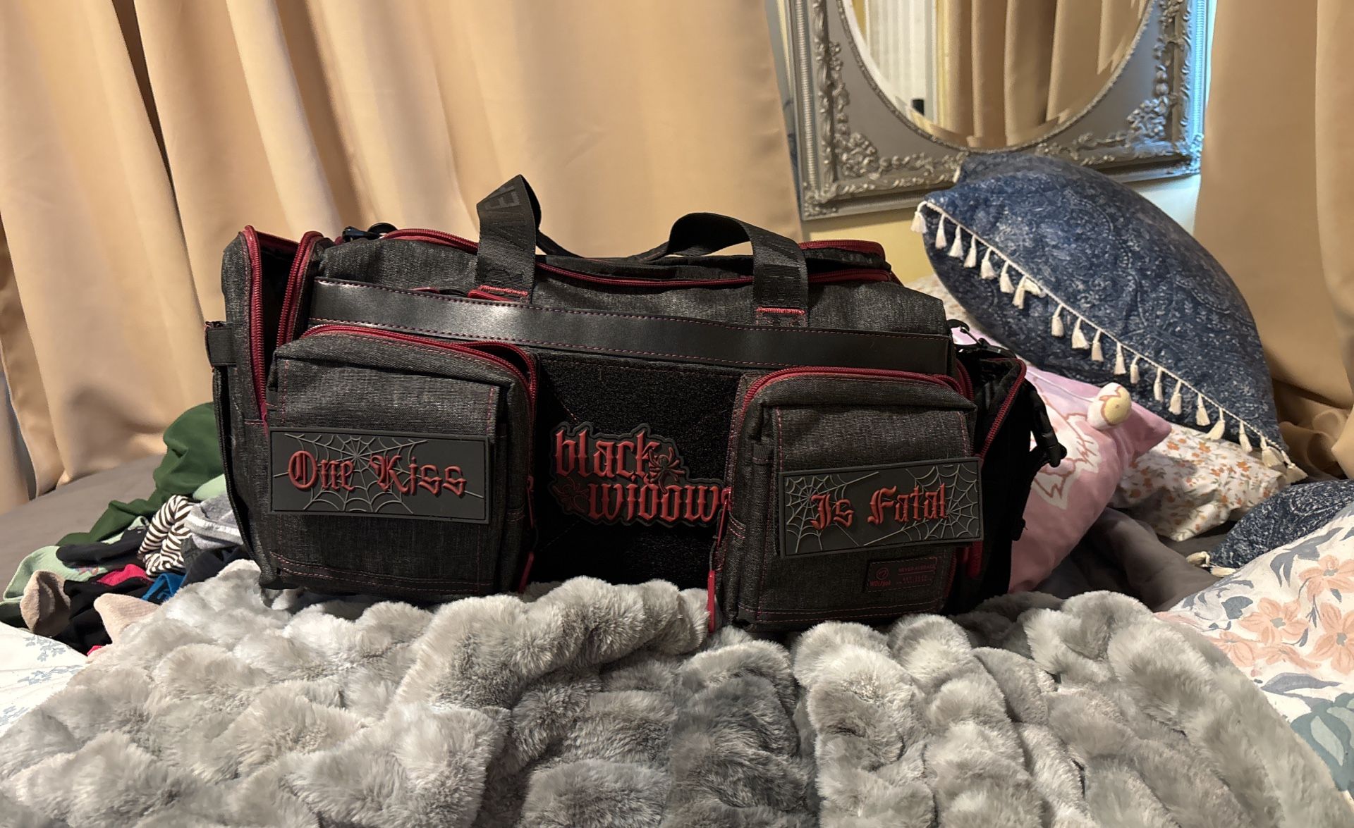 Wolfpak Duffle Bag Black widow