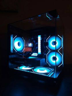 Gaming PC / RTX 5070 / Ryzen 5 7600X3D / 32GB DDR5