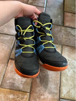 Boys Sorel shoes