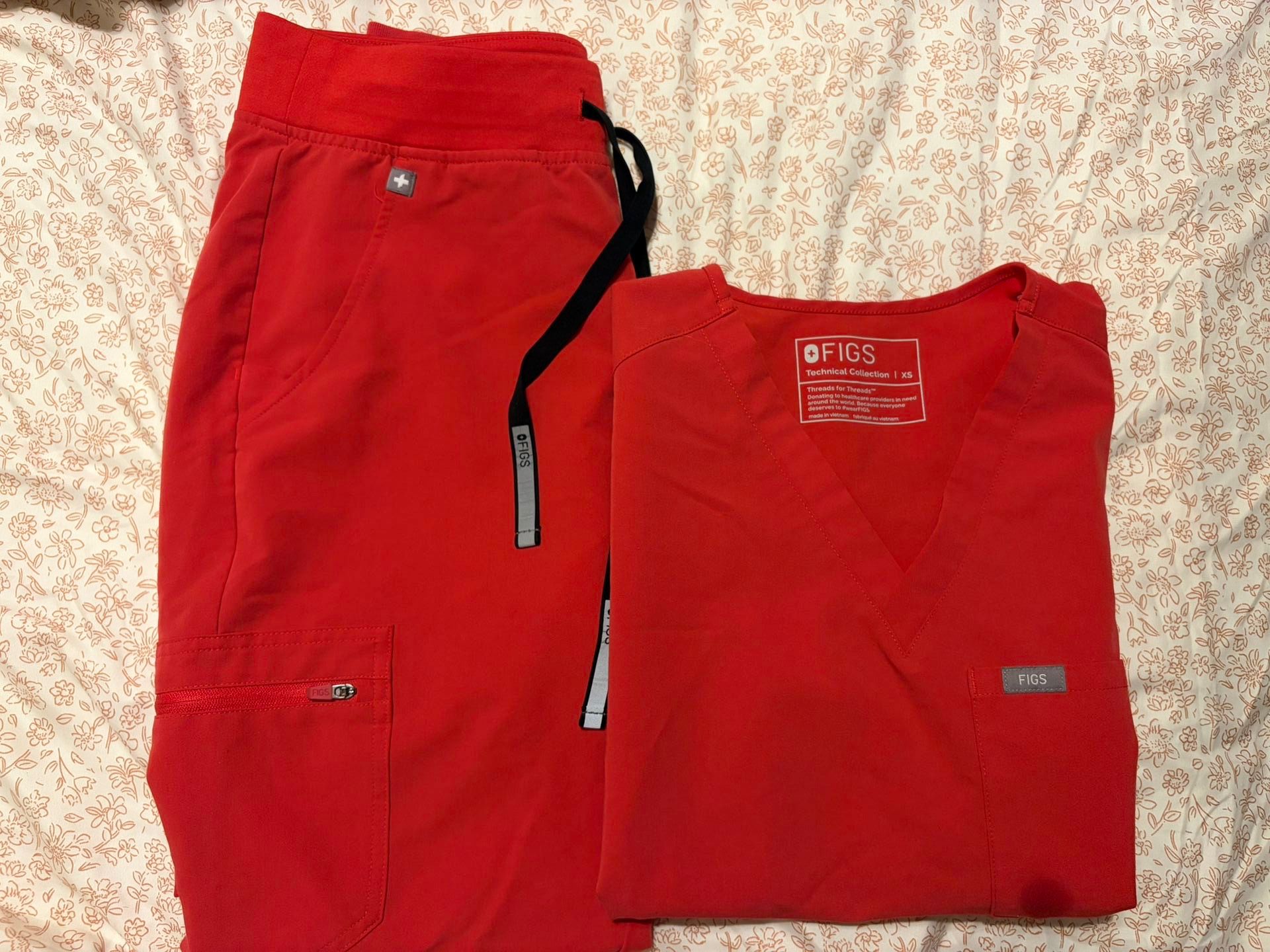 FIGS SCRUBS