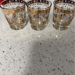 Vintage Georges Briard 'Persian Garden' tumbler with 22K gold overlay. 