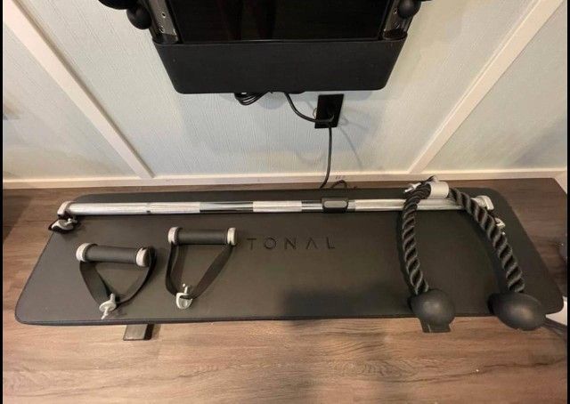 TONAL HOME GYM 