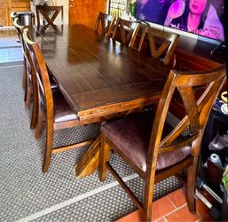 DINNING TABLE 8 chairs