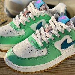 Rare! AF 1’s; Youth Size 12c