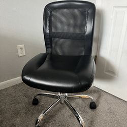 Adjustable Black Mesh Back Office Chair