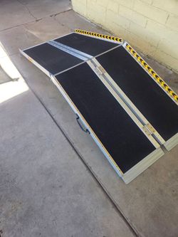 Portable Wheelchair Ramp 6FT, Non-Slip Aluminum Handicap Ramp with Handle, Folding Wheel Chair Ramps