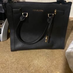 Michael Kors purse$60