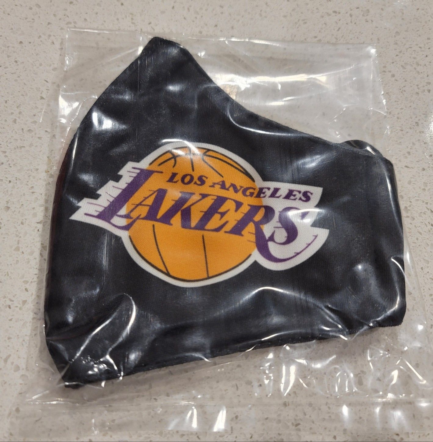 Waterproof face masks - Lakers