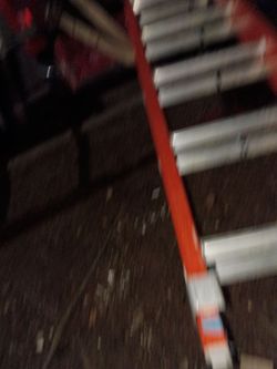 Lovisville fiberglass extension ladder 28ft