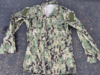 Military surplus AOR 2 Fatigues