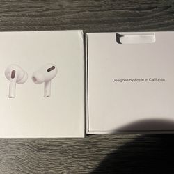 (BRAND NEW+WARRANTY)Apple AirPods Pro 2nd Generation 