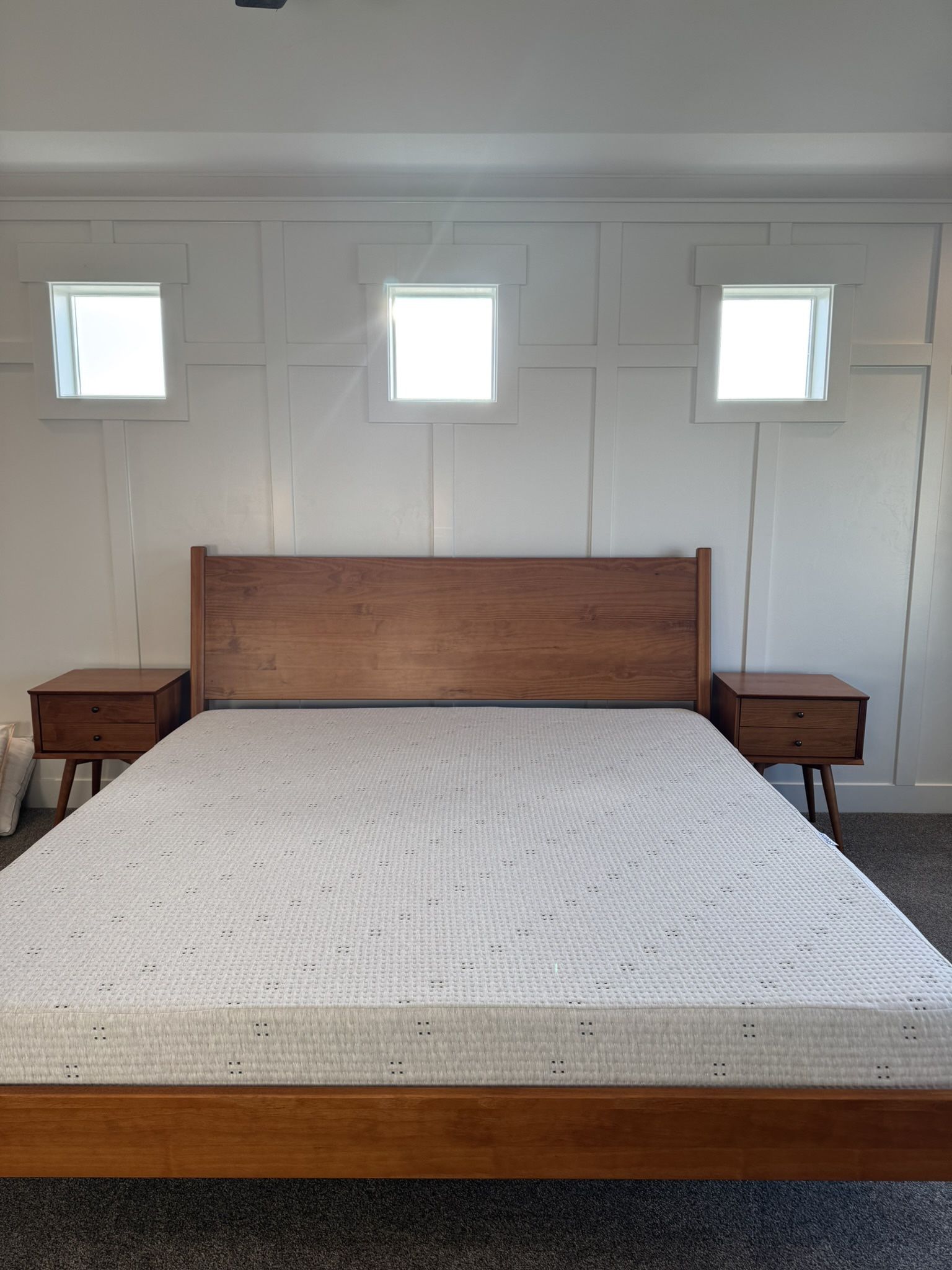 King Bed And Two Side Tables