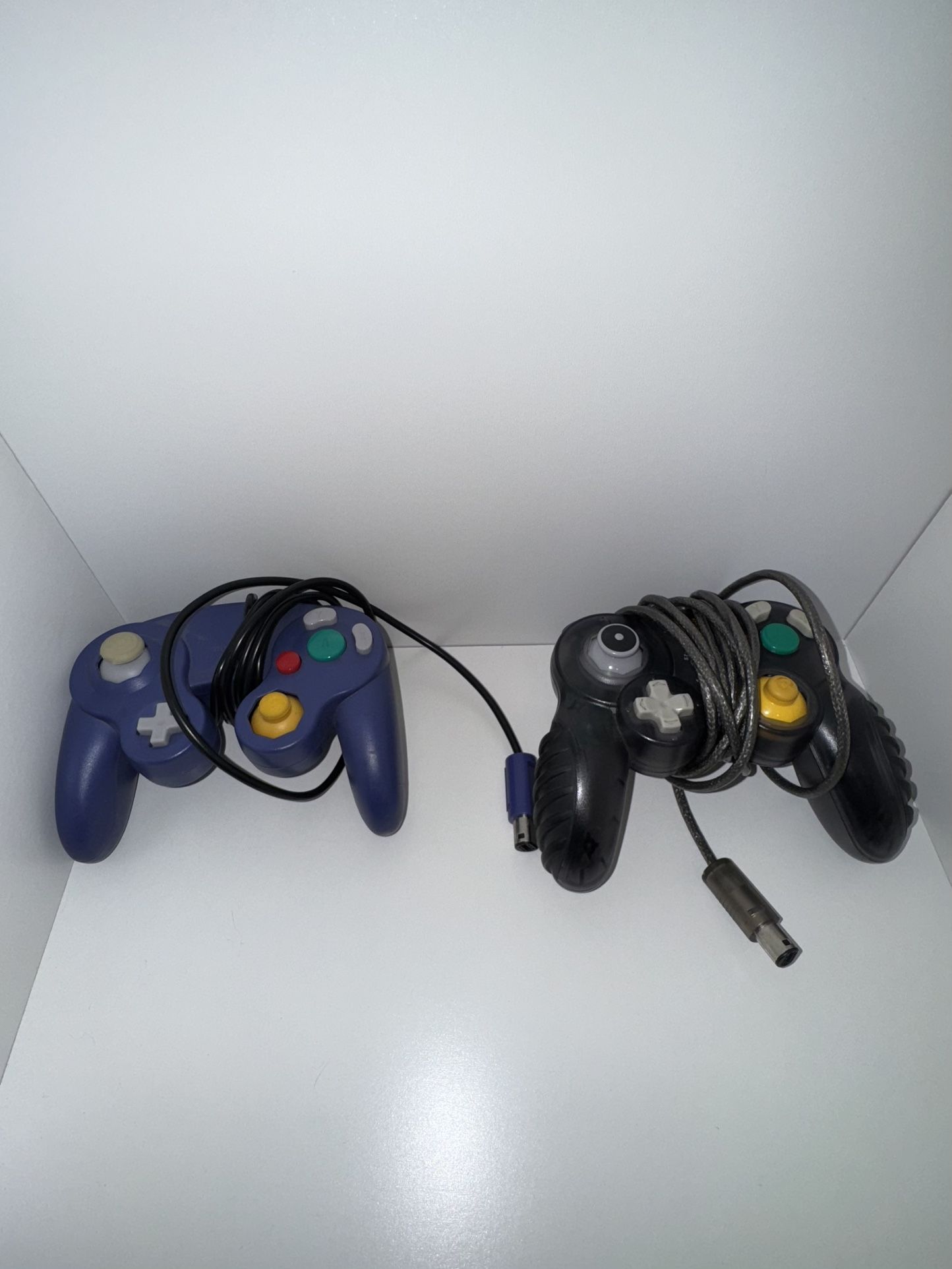 GameCube Controllers (FOR PARTS)