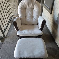 Free Rocking Chair & Ottoman Foot Rest