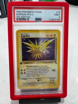 Pokemon Zapdos Fossil 1st Edition Holo Rare #15 PSA 9 Mint