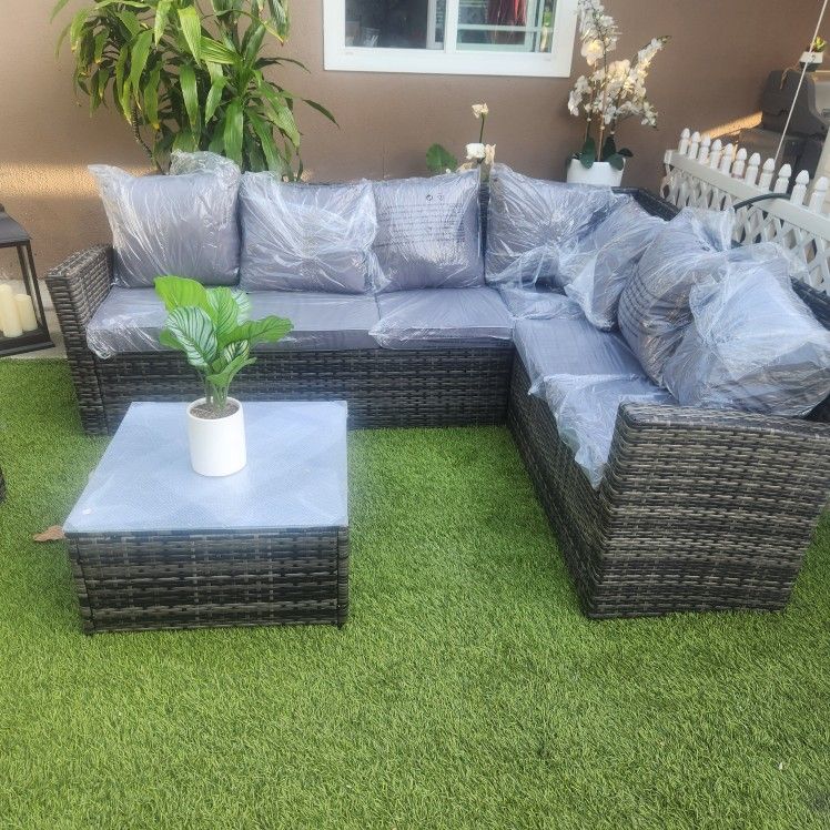 New Patio Set/ Outdoor Furniture/ Conversation Set