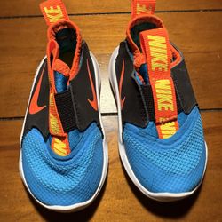 Nike Flex Runner Toddler 4C Shoes New with no box.
