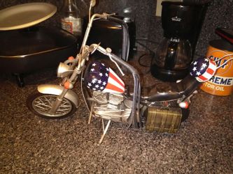 69 easy rider captain America motorcycle it's a diecast bike no gas no motor