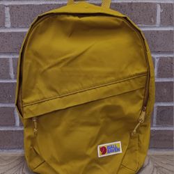 Fjällräven "Acorn" 16L Vardag 16 Laptop Bag (Fjallraven Hiking Backpack)