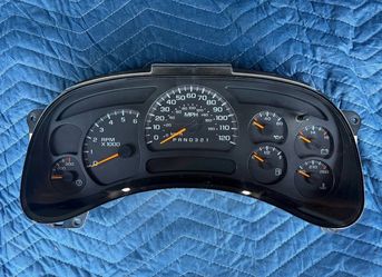 03-06 GM Chevy Gauge Cluster