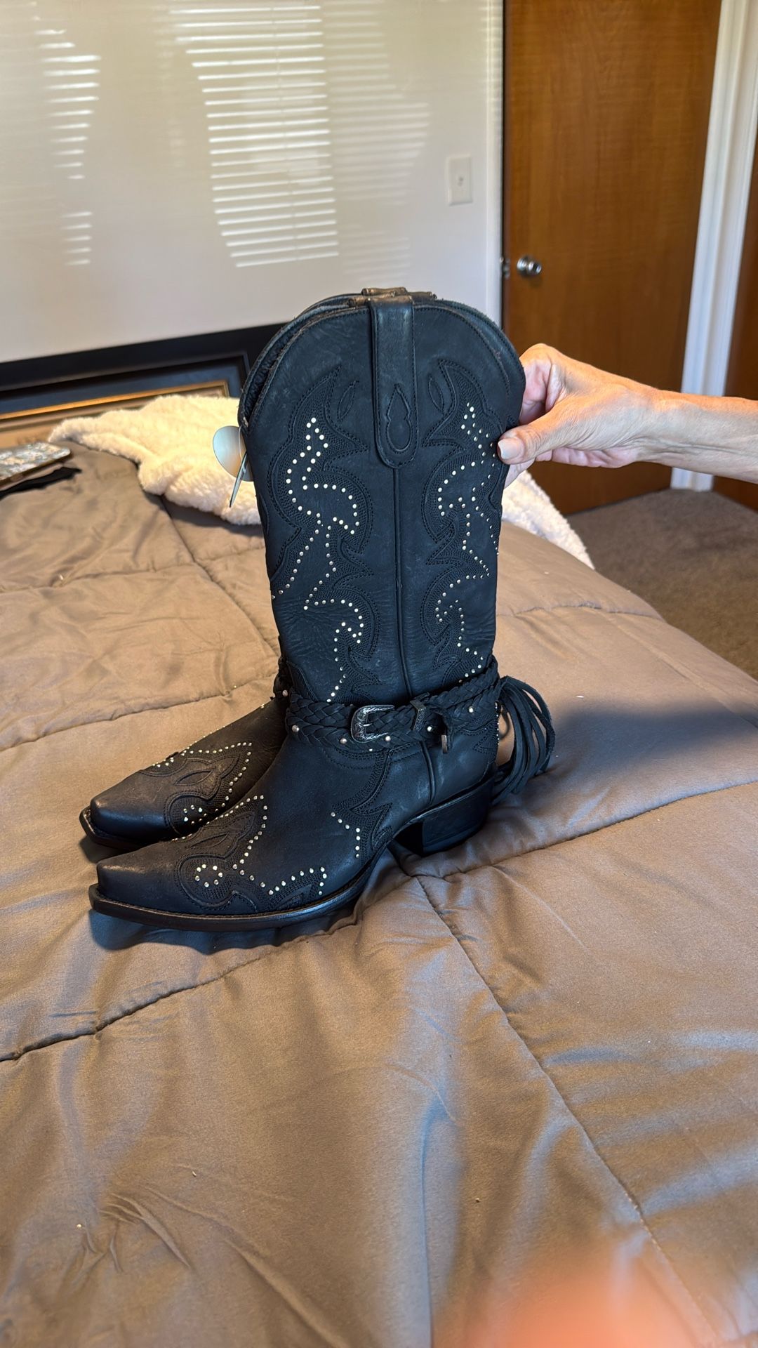 Black Boots