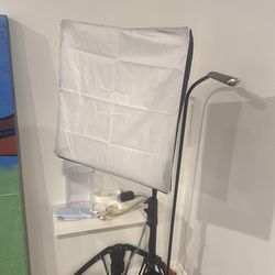 Floor lamp for videos and selfies