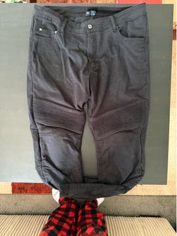 Motorcycle pants with padding