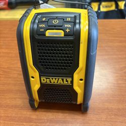 Dewalt New Speaker Bluetooth 12v-20v Nuevo 