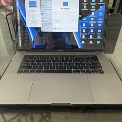 2017 Mac Book Pro 15”
