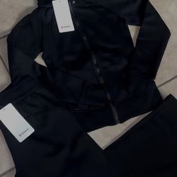 Black Lululemon Scuba Set size 8 BRAND NEW