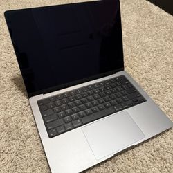 2023 MacBook Pro 14” - Apple M3, 8GB RAM, 500GB SSD - Lightly Used, Excellent Condition (No Box)