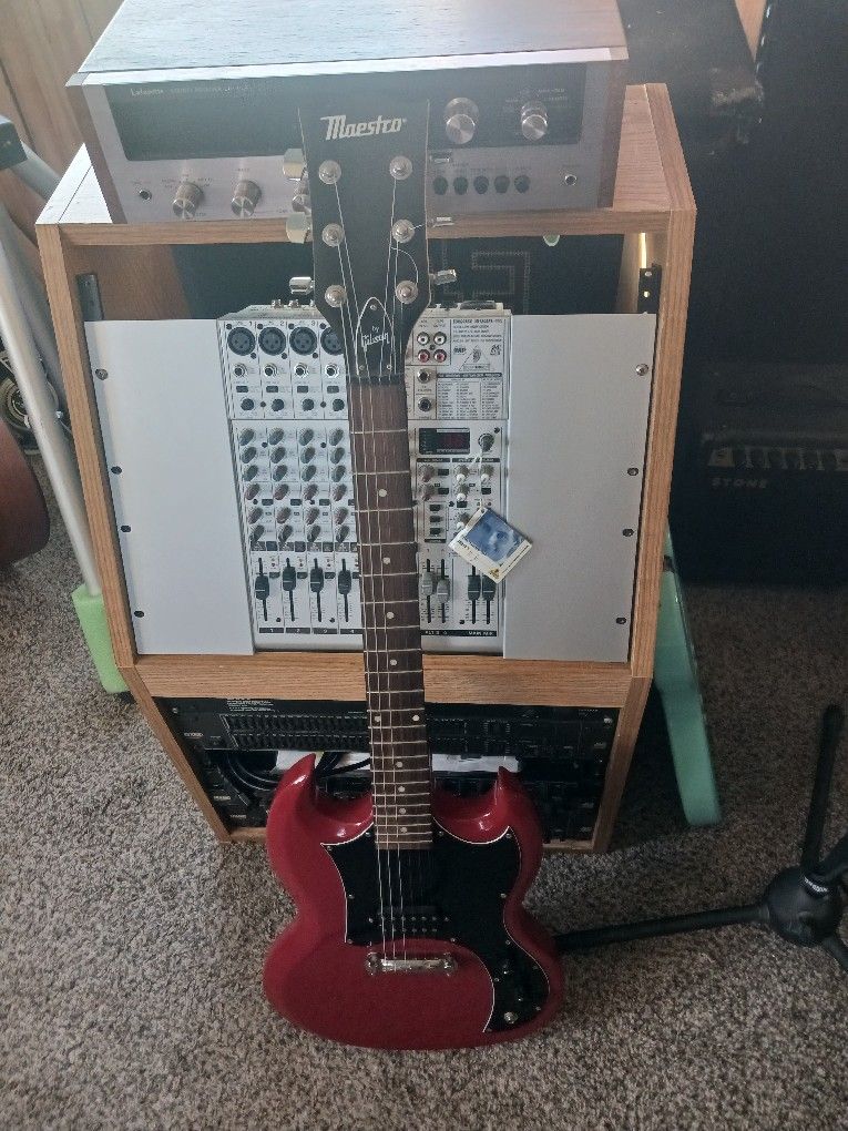 Maestro SG Junior,by Gibson