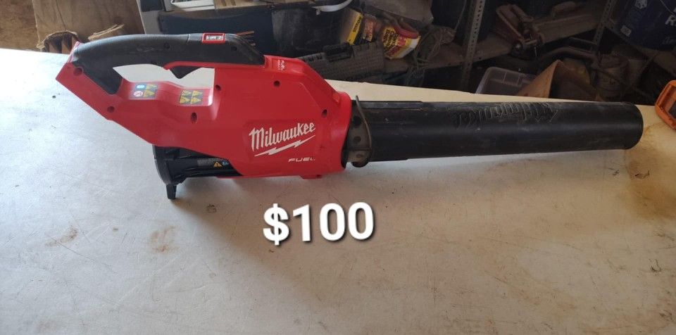 MILWAUKEE BLOWER $100