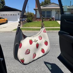 COACH Teri Hobo Bag With Strawberry Print CAL67 with crossbody strap