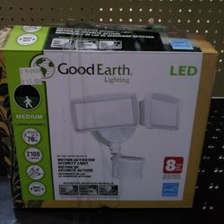 Good Earth Lighting Two-Head LED Motion Activated Security Light - Bright White