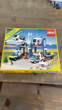 LEGO Coastal Rescue Base