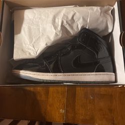 Space jam mid 1s Size 8.5