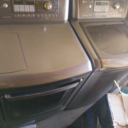 LG WASHER AND DRYER LG  Moving Sale 