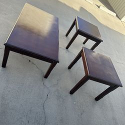 Beautiful Oak Coffee Table & End-Table 