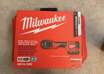 Milwaukee M18 Short Throw Press Tool Kit with PEX Crimp Jaws w/ UK Charger