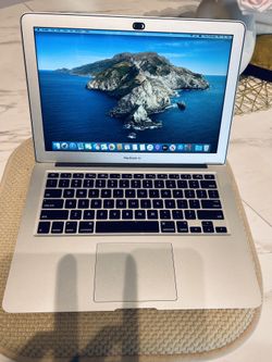 Apple Mac Laptop