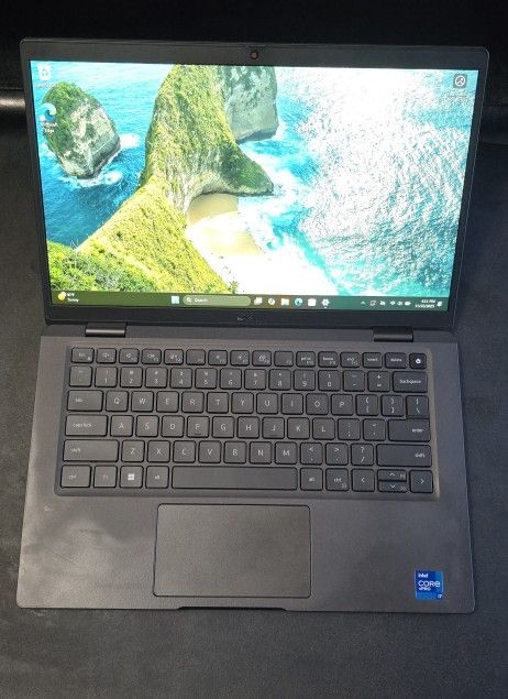Dell Latitude 7320 Laptop (2022)